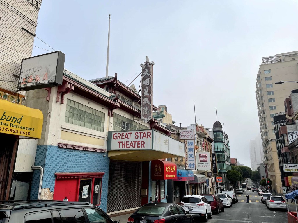 Cloudy day in Chinatown